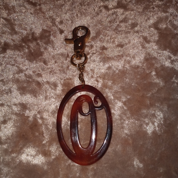 Hobby Lobby Accessories - 💕5 for 25$ O Cursive Initial Tortoise Shell Monogram Keychain